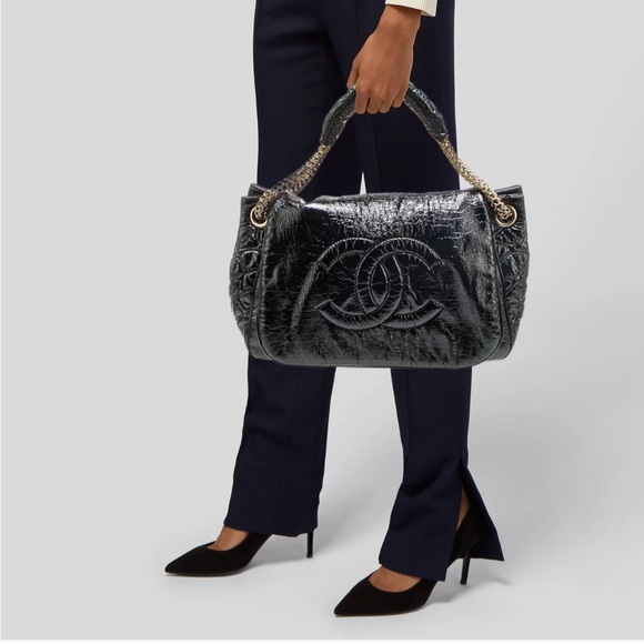 Vintage Chanel Rodeo Drive Accordion Flap Bag Patent Vinyl Medium - Picture 2 of 16